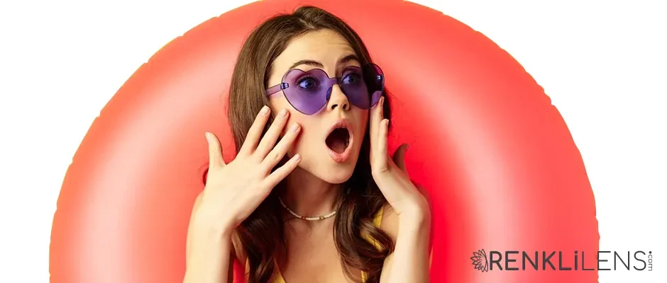 Renkli Lens İle Havuza Girilebilir mi?
