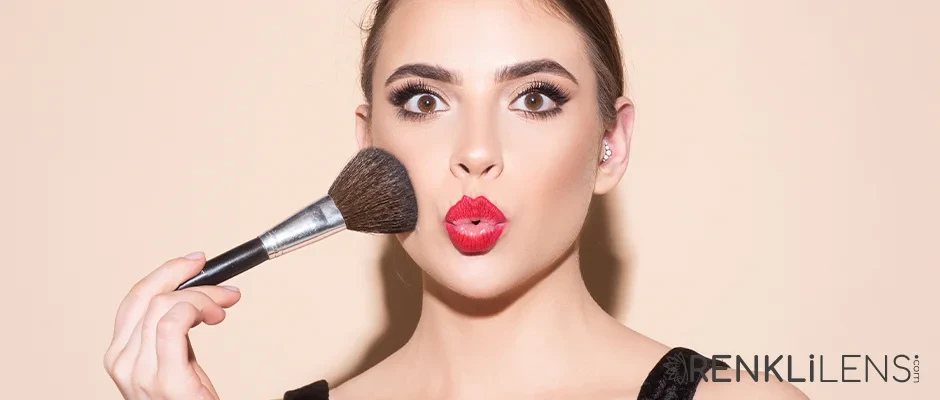 Makyaj ve Kombininizin Tamamlayıcısı Renkli Lensler